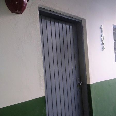 Hospedagem Primeira Quadra Da Praia Praia Grande  Esterno foto